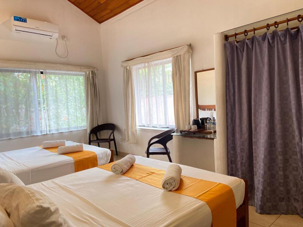 Udf Nature Villa Канди Екстериор снимка