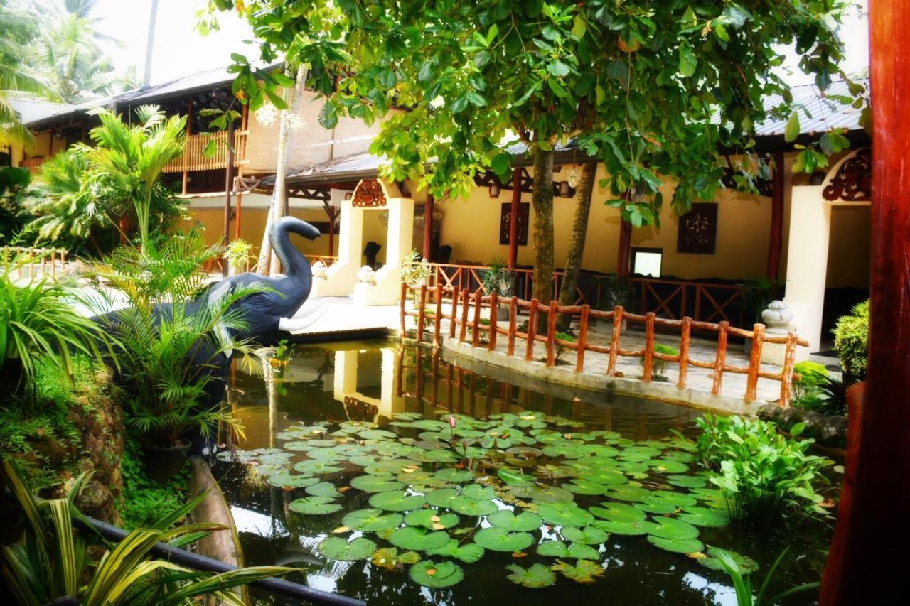 Udf Nature Villa Канди Екстериор снимка