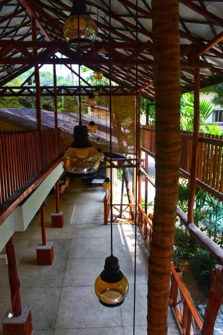Udf Nature Villa Канди Екстериор снимка